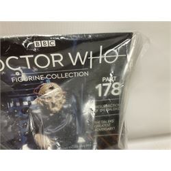 ‘Dr Who’ - Eaglemoss periodical Figurine Collection comprising twenty-seven figures of Tardis’ and Daleks, including Special Tardis 1 figure, two still with original magazine; all boxed, most with factory tie-downs 