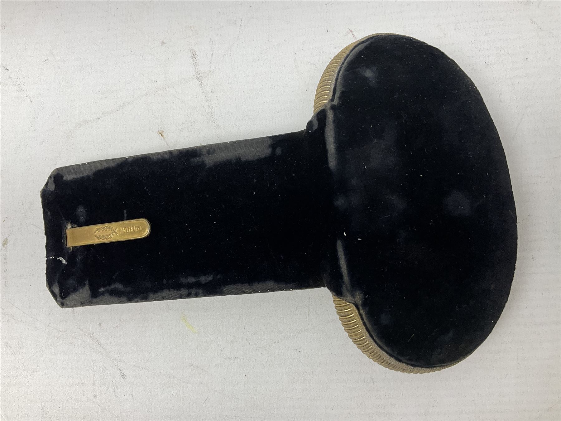 WW1 French pair of Coloniale Artillerie Epaulettes, plain gold colour, one with tassels; in open box bearing Ecole Saint Cyr label; together with WW2 French Artillery Officer's greatcoat; bears label 'P. Vauclair 40 Boul. du Montparnasse Paris (inscribed to) Mr. Babin Le 17/4/40 No.674' (2)