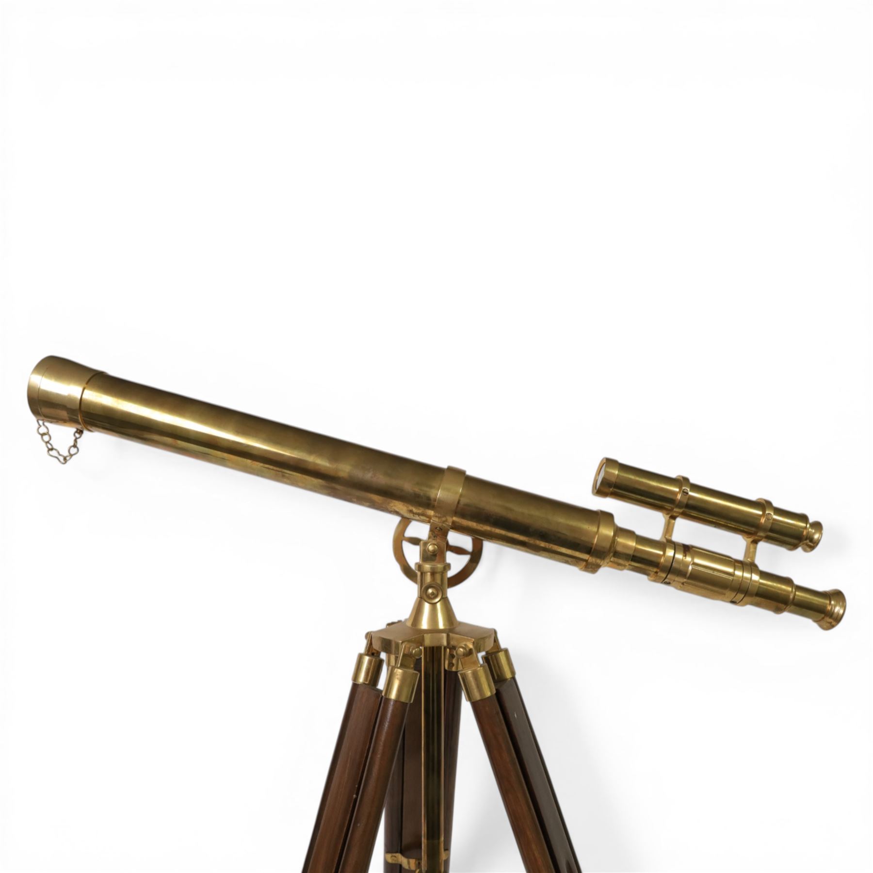 Reproduction brass marine telescope, on wooden tripod stand, inscribed Marine Telescope, London 1915, height on stand H95cm