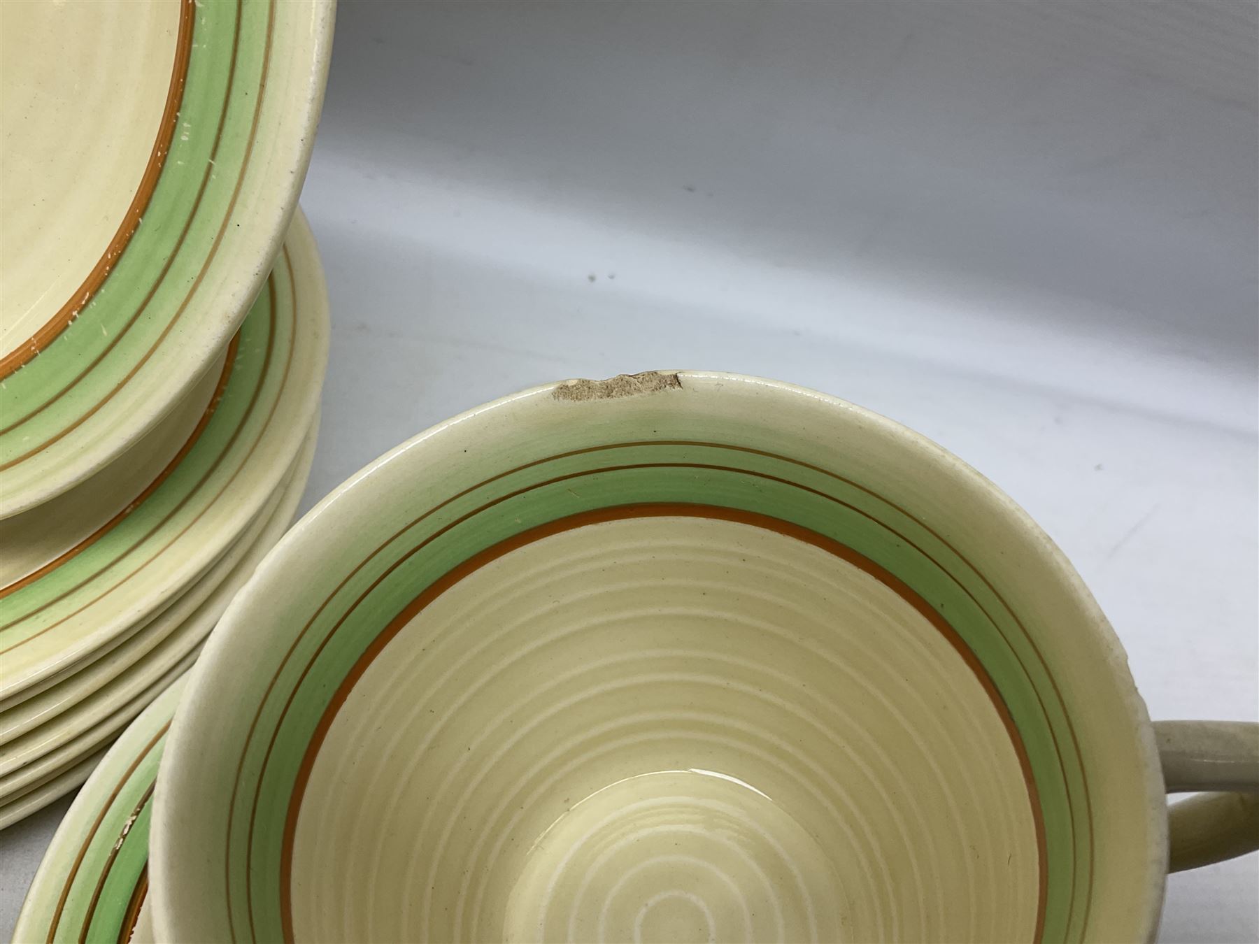 Wilkinson Clarice Cliff honeydew pattern tea service for eight, comprising teapot, milk jug, open sucrier, teacup and saucers, dessert plates and two side plates (29)