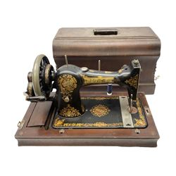 Jones Family C.S sewing machine, cased with key, H26.5cm