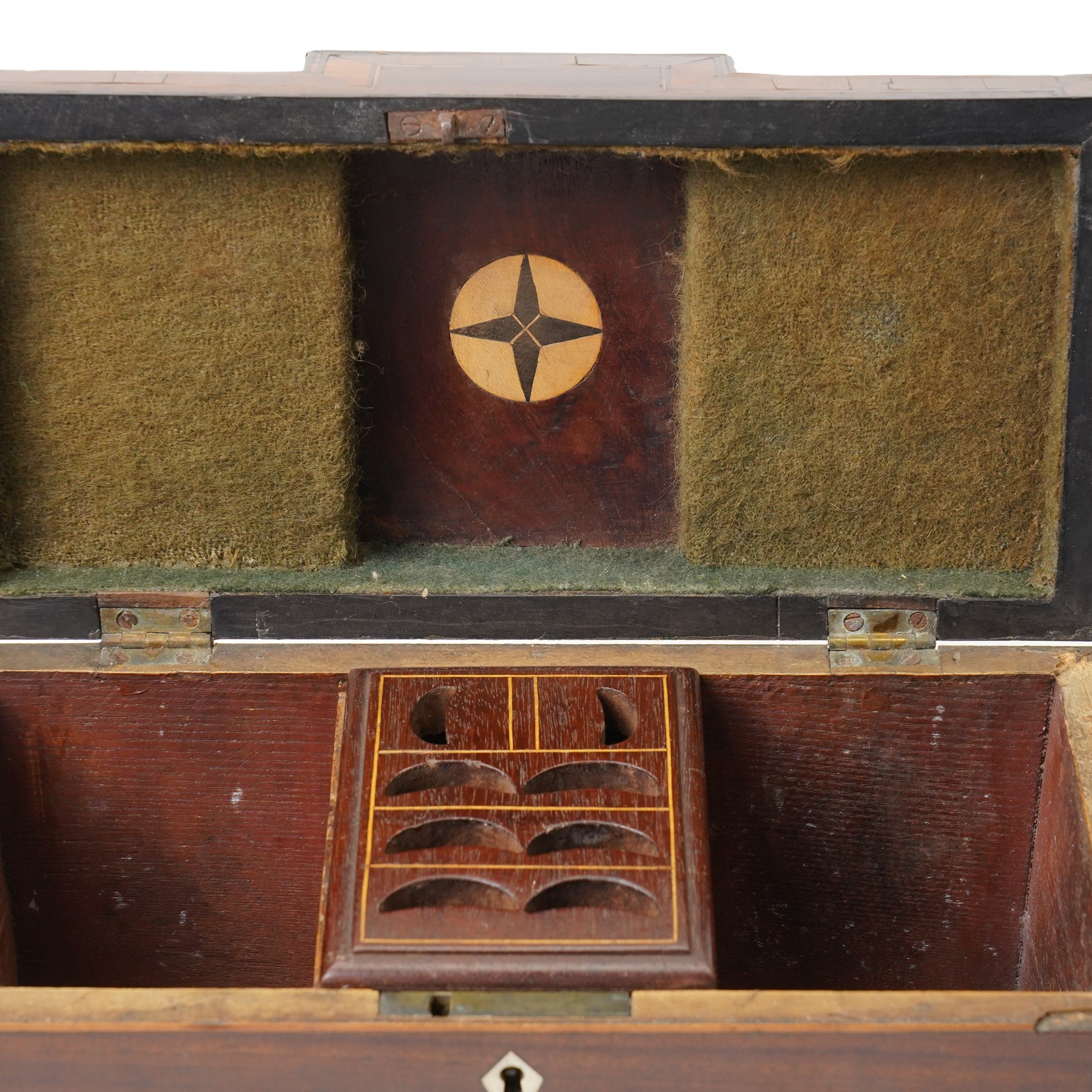 Sheraton design mahogany tea caddy with raised centre section, shell inlay and satinwood cross banding, the interior with two divisions and spoon rack W27cm. 