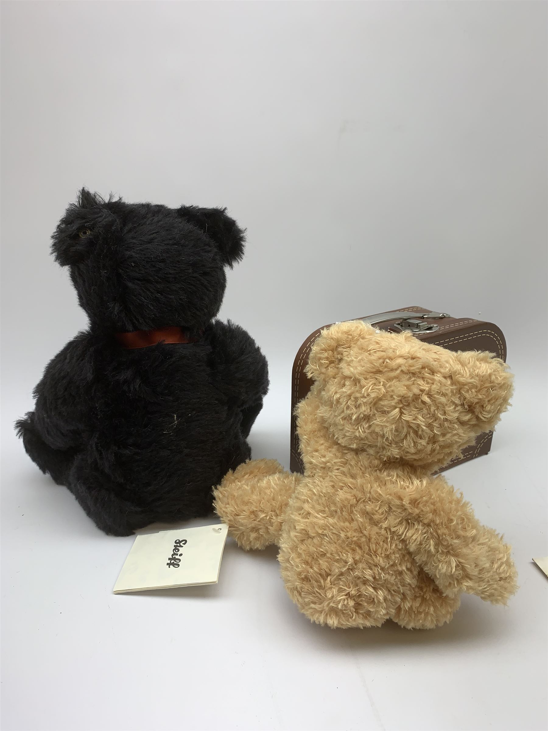Modern limited edition Steiff teddy bear | Toys & Models | 13639