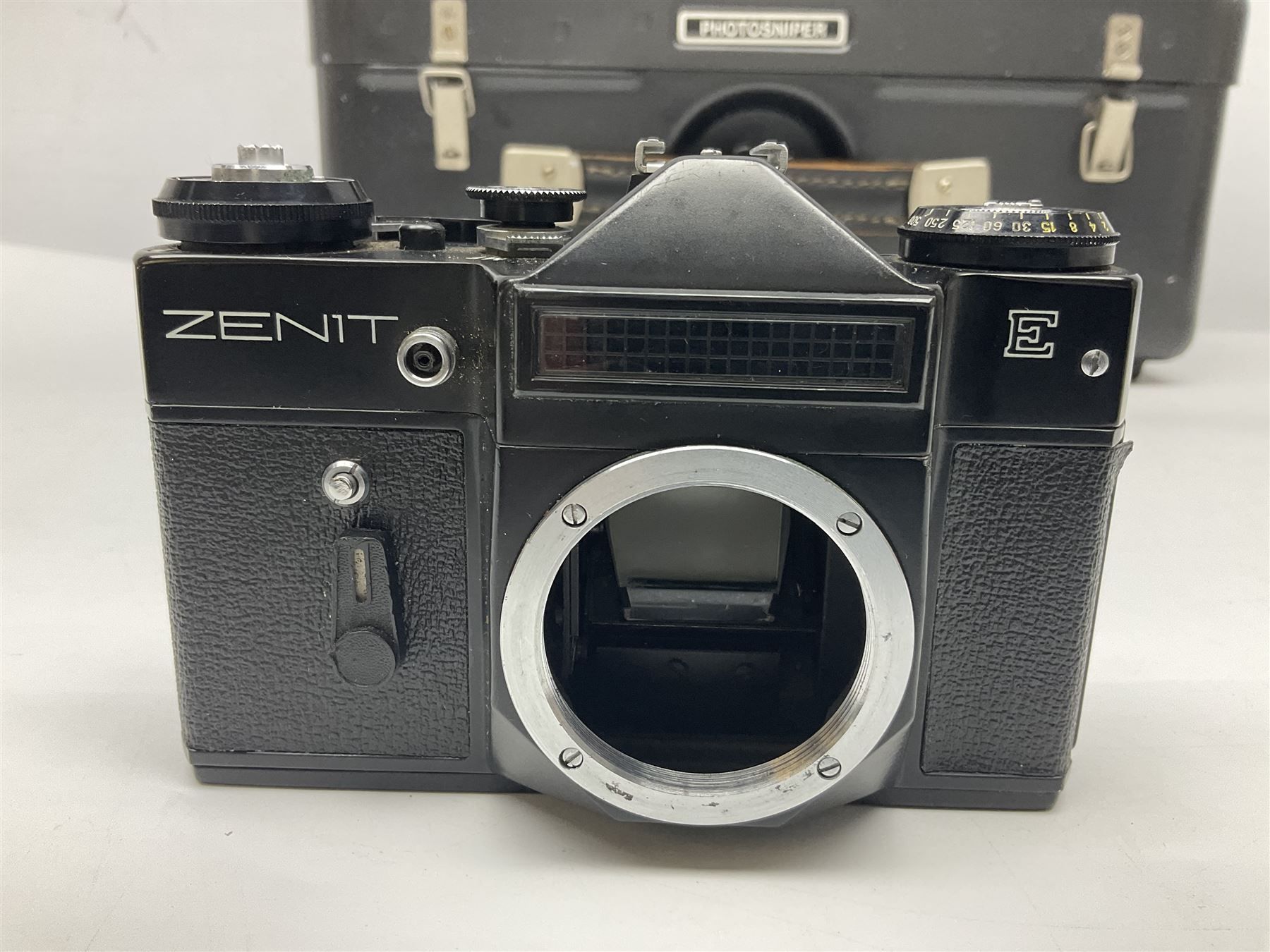Zenit Photosniper Outfit, to include Zenit E camera body, serial no 80272217, 'Tair-3S 4.5/300' lens serial no 8508819, 'Aico 3x Converter', etc, all in a metal carry case  