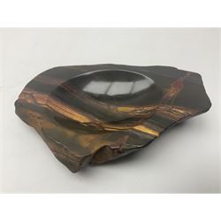 Polished tigers eye dish, together with an agate geode stone dish, with raw edges, tigers eye, L13cm