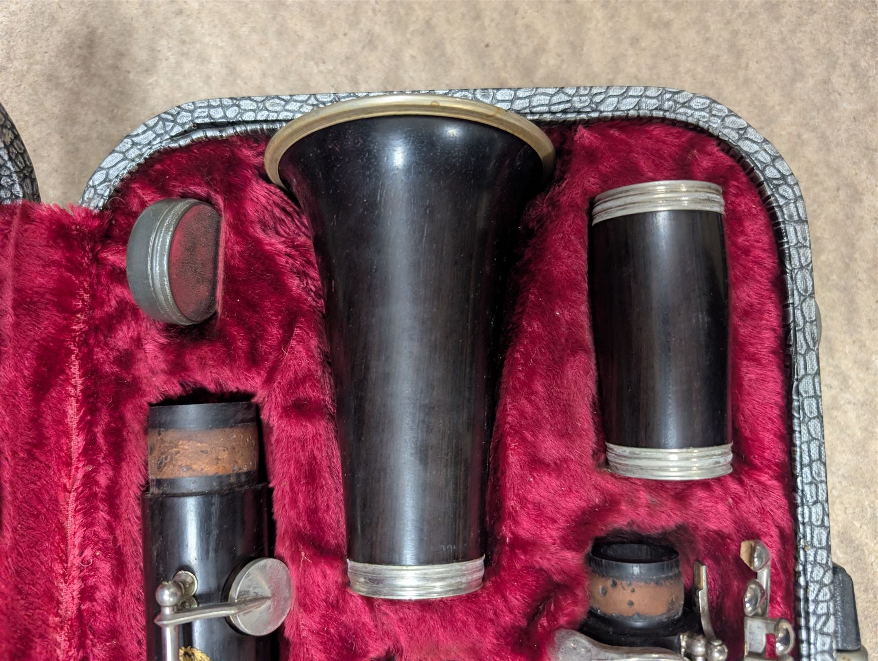 Carlo Ricordo bowl back mandolin, Selmer clarinet and a Boosey & Hawkes clarinet, all cased