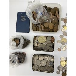Great British and World coins including Queen Victoria and later pennies including 'Bun Head' pennies, other pre-decimal coins, Queen Elizabeth II Isle of Man coins, pre-Euro coinage etc