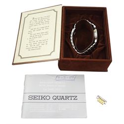 Seiko Levante gentleman's stainless steel and gold-plated quartz wristwatch, Ref. 5Y37-6010, on original strap, with fold-over clasp, boxed with additional link