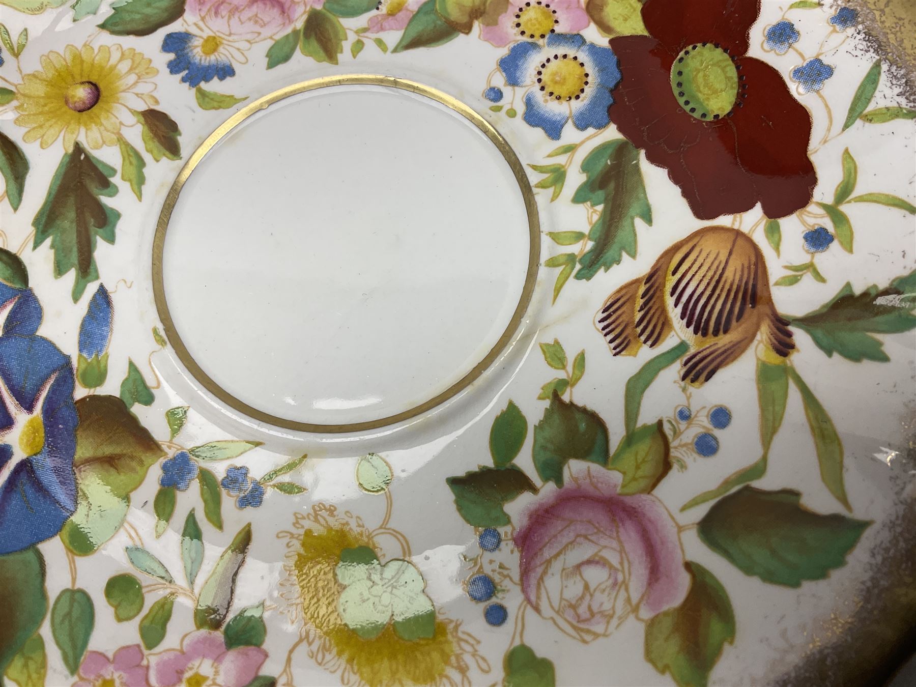 Hammersley Queen Anne pattern, part tea and dinnerwares, to include six dinner plates, five side plates, six soup bowls, teapot, covered sucrier, six teacups and saucers, etc together with six matched dessert plates (40)