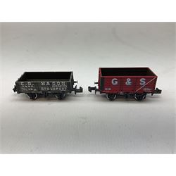 Graham Farish by Bachmann 'N' gauge - Stanier composite first & second coach, Stanier brake second coach, MK1 suburban composite coach and suburban 57ft brake end coach and four wagons (6)