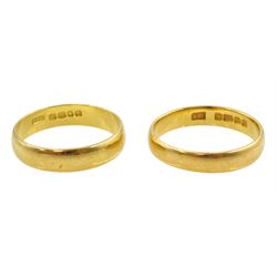 Two 22ct gold rings, Birmingham 1925 and London 1965 