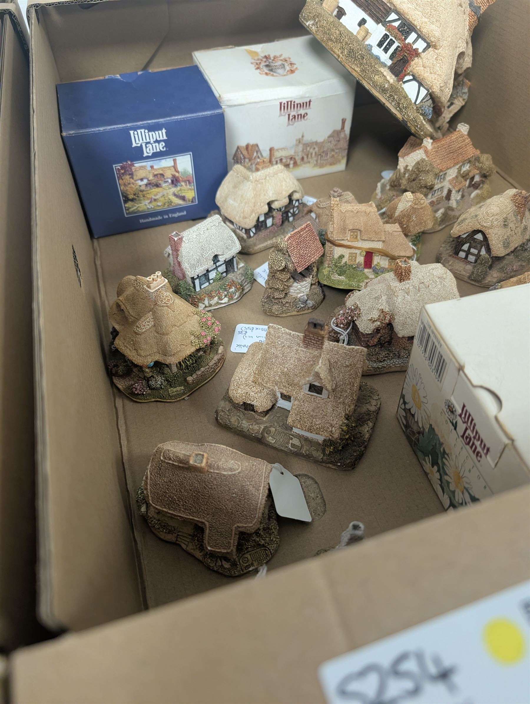 Collection of Lilliput Lane models, including Royal Oak Inn, Full Steam Ahead and Thatcher's Rest, five boxed