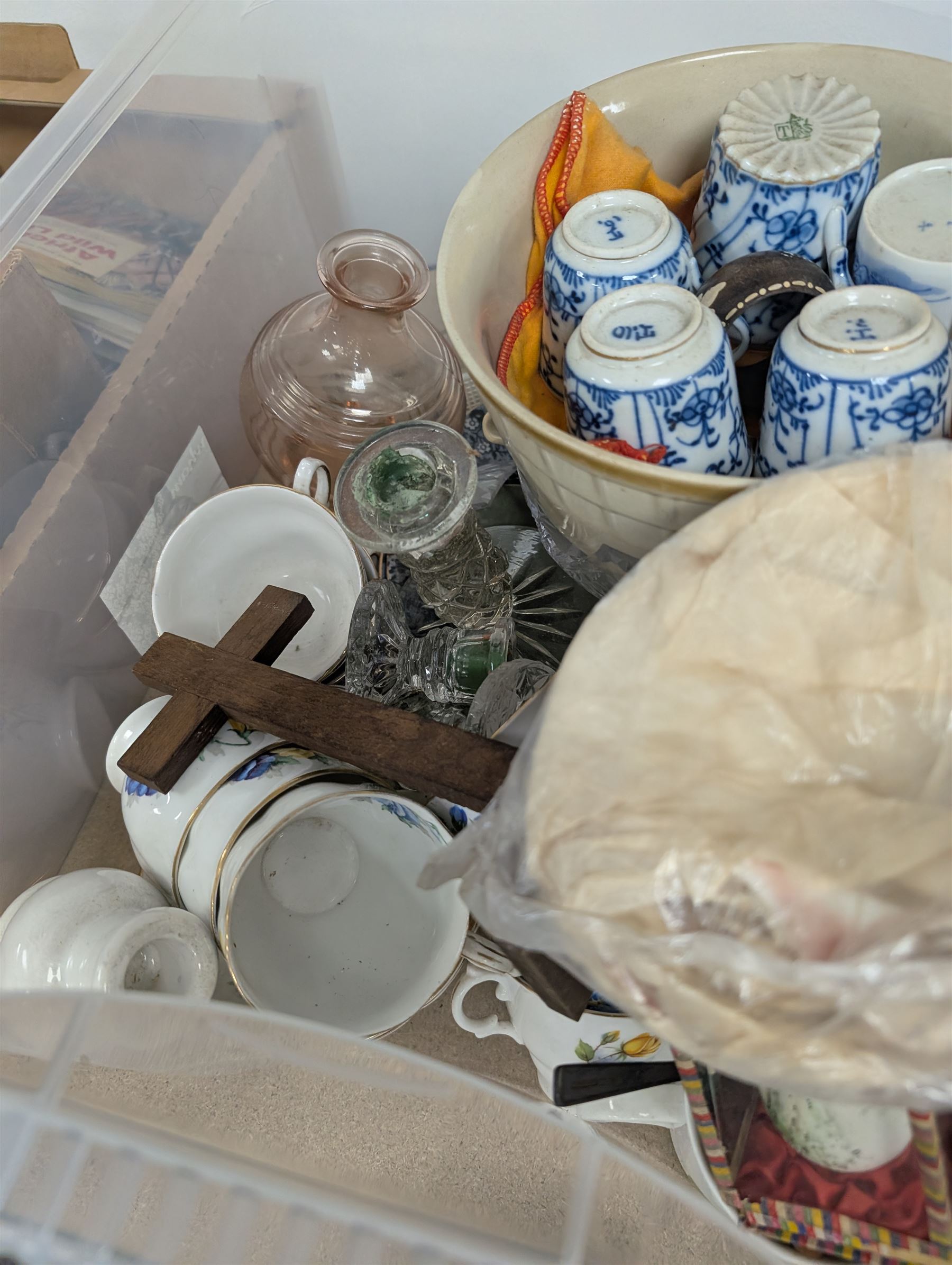 Large quantity of collectables, including Kunde clock, glassware, Danby, ceramics etc, in twelve boxes   