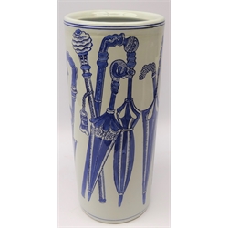  Ceramic blue and white umbrella stand, the body decorated with images of walking sticks and umbrellas, H44.5cm  