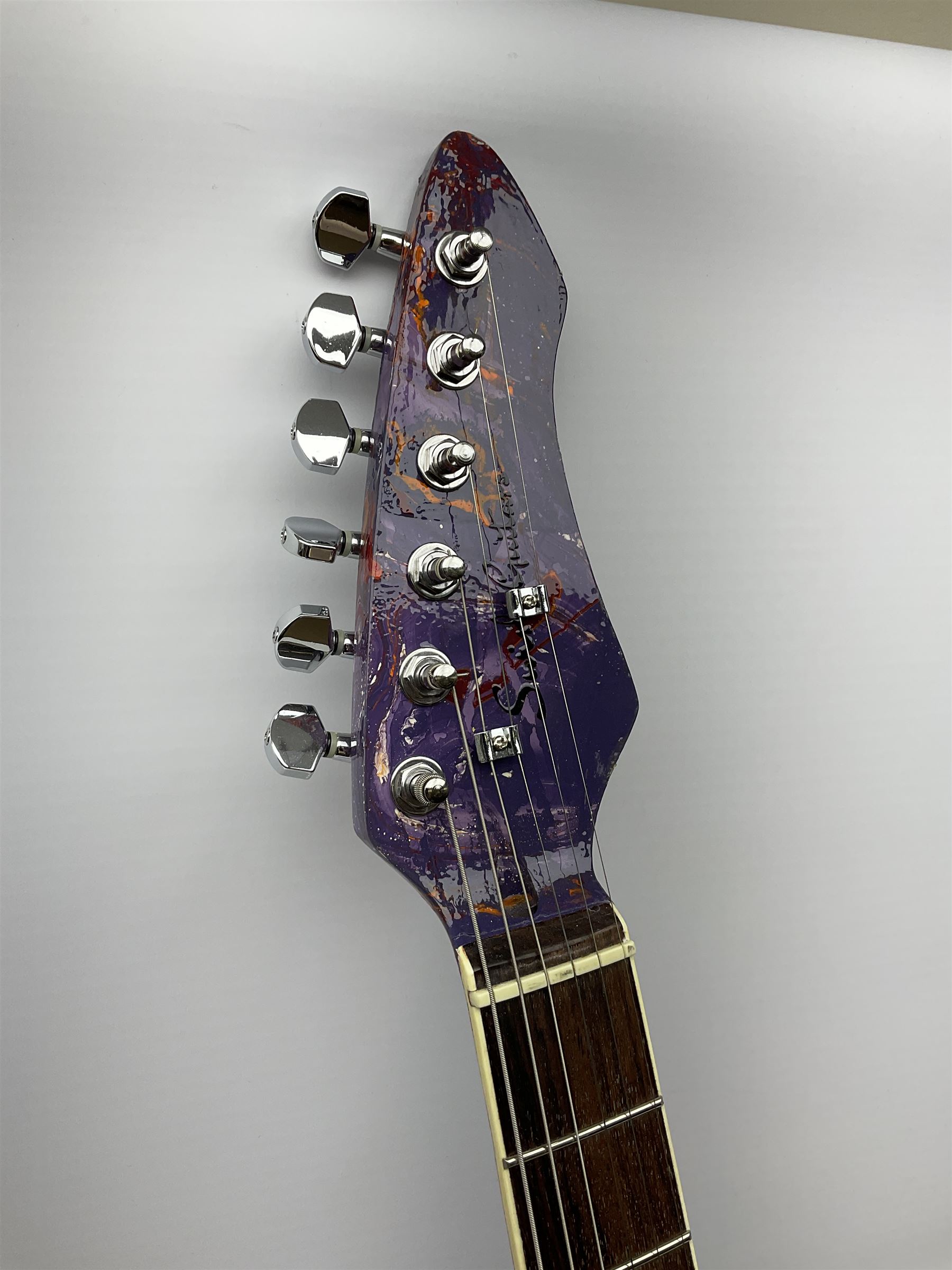 Swirl Guitars 'FlyingV' electric guitar no.1092020UK with psychedelic