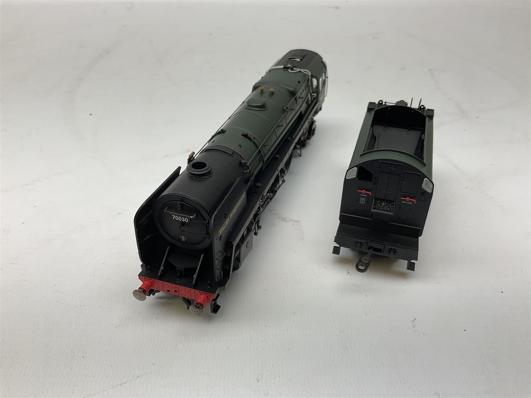 Hornby '00' gauge - Britannia Class 7MT 4-6-2 locomotive 'William Wordsworth' no. 70030, Patriot Class 7P 4-6-0 locomotive 'Bunsen' no. 45512 and Class A3 4-6-2 locomotive 'The White Knight' no. 60077, all DCC ready (3)