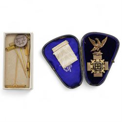 Quantity of gilt metal and enamel Masonic jewels including Past Provincial Senior Grand Warden collar jewel, cased, Benevolent Fund jewel etc