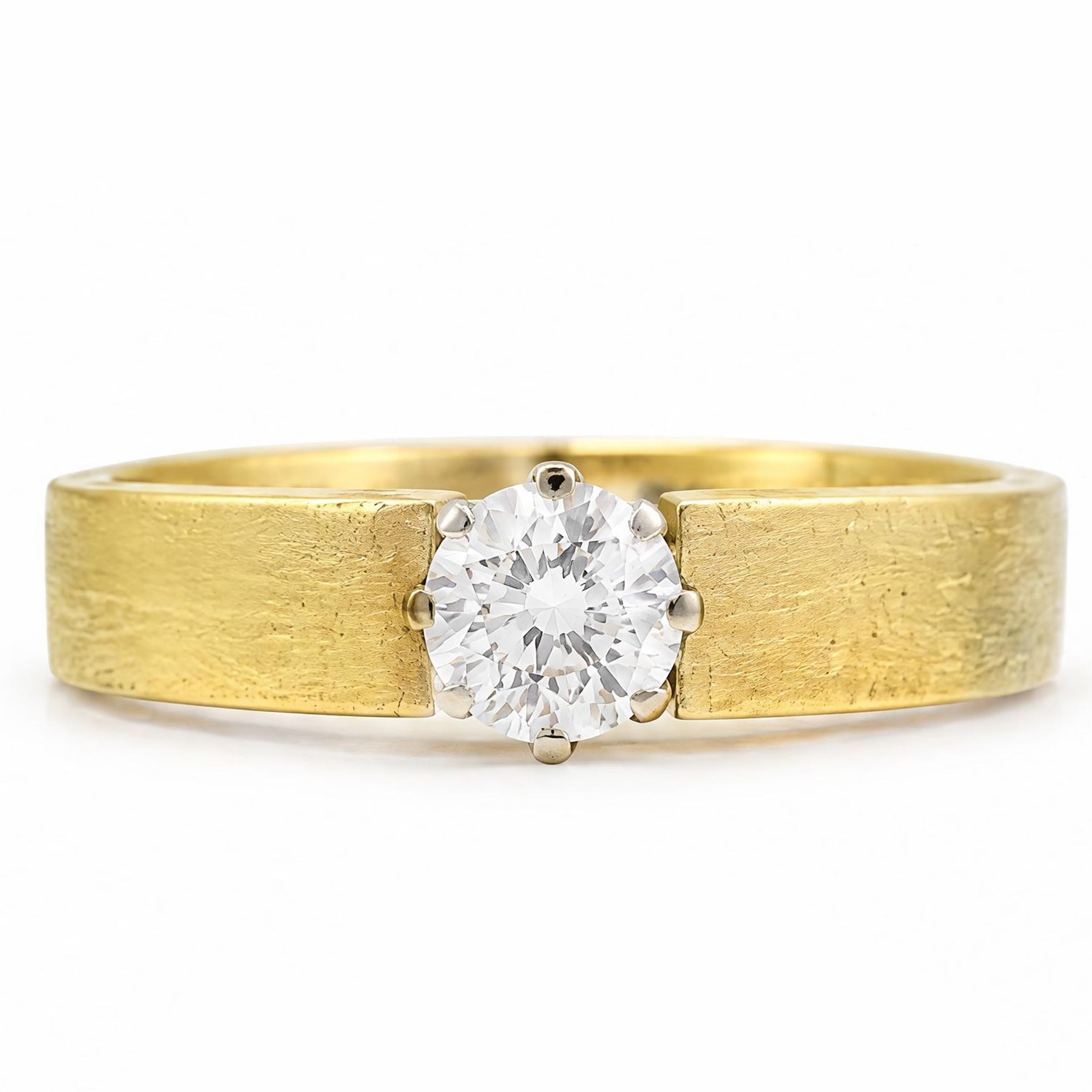 18ct gold diamond ring, eight claw set with a single round brilliant cut diamond of approx 0.40 carat, London 1975