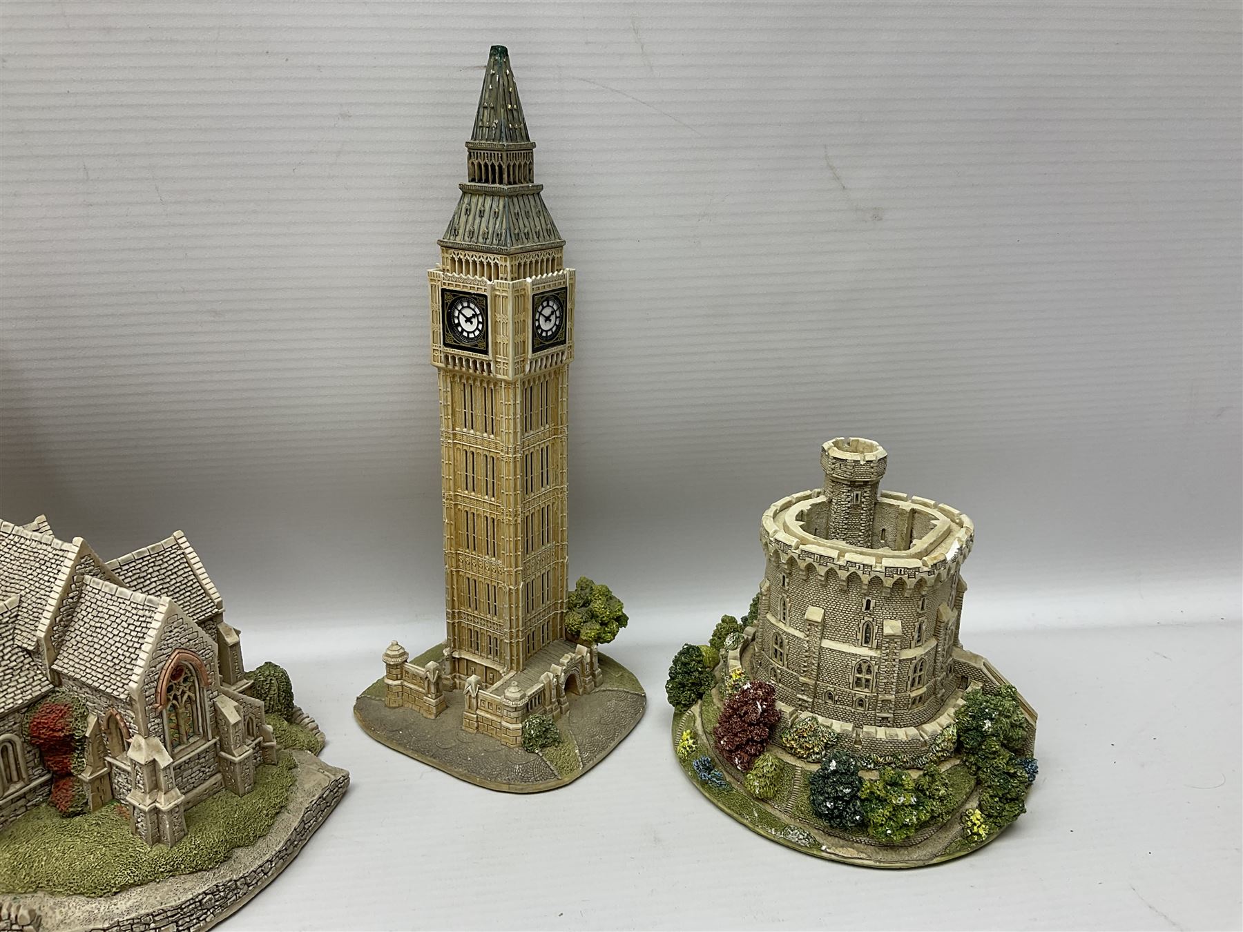 Twenty six Lilliput Lane models, to include Golden Harvest, Junk and Disorderley, Heaven Lea Cottage, Old Scrumpy Farm, Chantry Chapel Wakefield, etc, together with four similar cottages