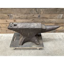 Blacksmiths anvil