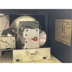 Late 1960s Hallicrafters SX-130 amateur communications receiver, in grey case, W49cm D25cm H20cm