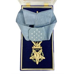 United States of America, Congressional Medal of Honor, gilt metal and enamel, unnamed, reverse of suspension engraved ‘The Congress to’, the neck cravat with pop stud attachments, boxed with felt bag