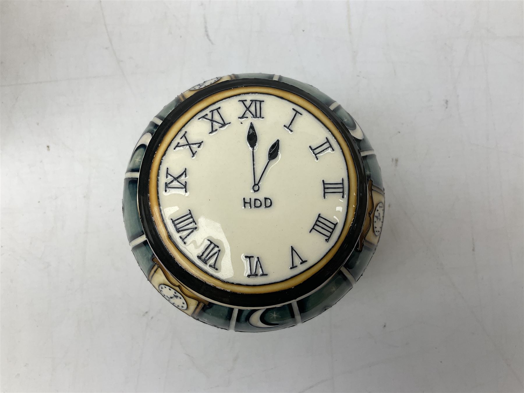 Moorcroft Nursery Rhyme Series Hickory Dickery Dock pattern ginger jar  designed by Nicola Slaney, 2005 limited edition 108/250, printed and painted marks beneath, with original box H16cm