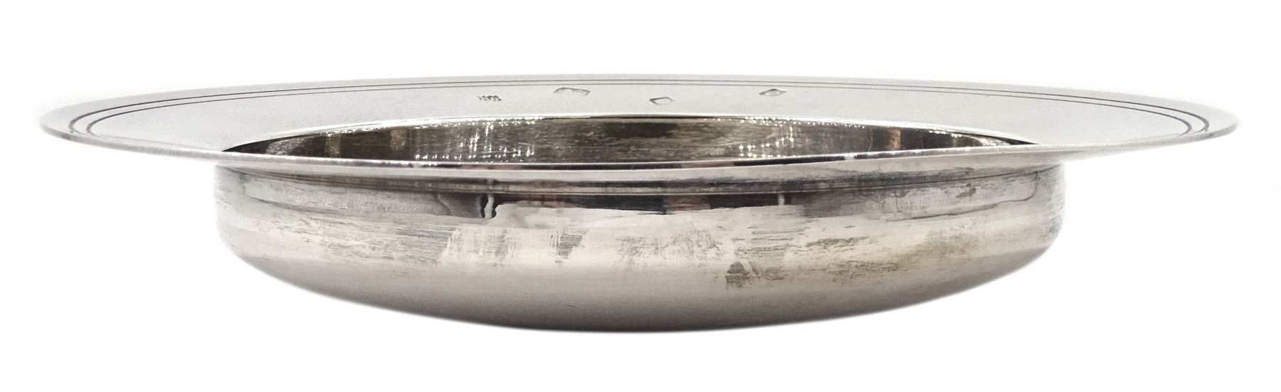Silver Armada dish by William Comyns & Sons Ltd, London 1969, approx 8.9oz