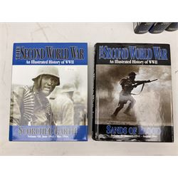 Trident Press: The Second World War - An Illustrated History of WWII. 2000. Ten volumes being a complete facsimile reprint of Hammerton's WW2 periodical 'The War Illustrated' from Vol 1 No 1 16th September 1939 to Vol 10 No 255 11th April 1947; all with dustjackets (10)
