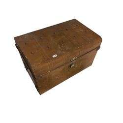 Early 20th century dome top travelling trunk, with fitted interior