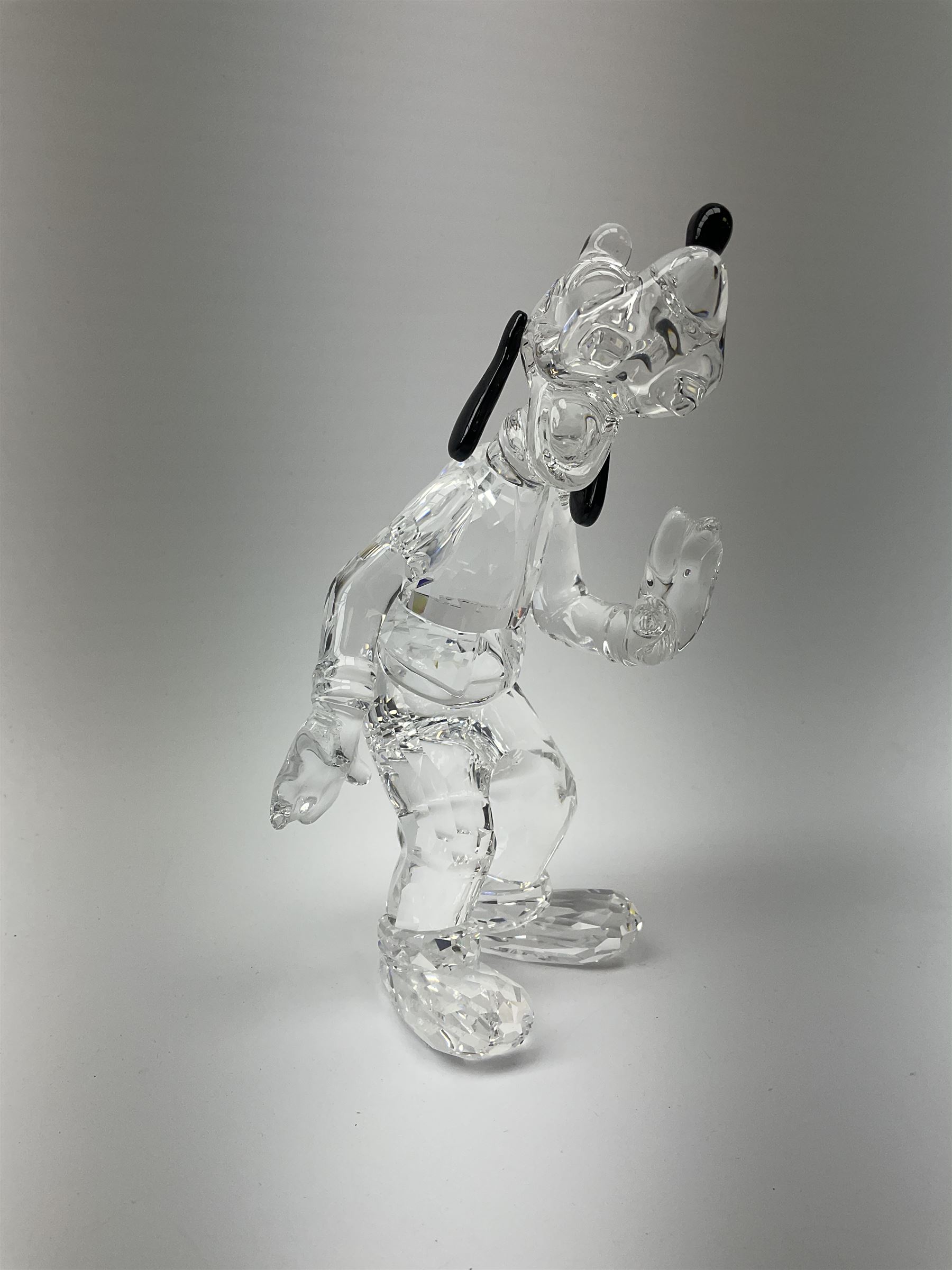 A Swarovski Crystal goofy h15cm, in original box 