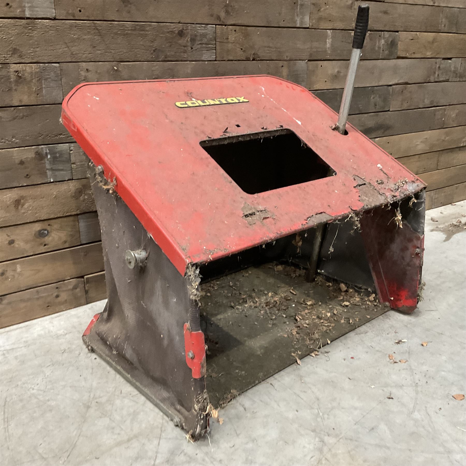 Countax K18 Twin ride on lawnmower 42” cut, with trailer and attachment 