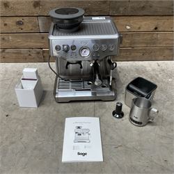 Sage Espresso machine BES870UK bean to cup coffee machine