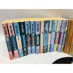 Wodehouse P.G.: Mr. Mulliner Speaking. First American edition 1930; eighteen P.G. Wodehouse paperback books; fourteen James Bond paperback books and Corgi tin of four James Bond die-cast model cars