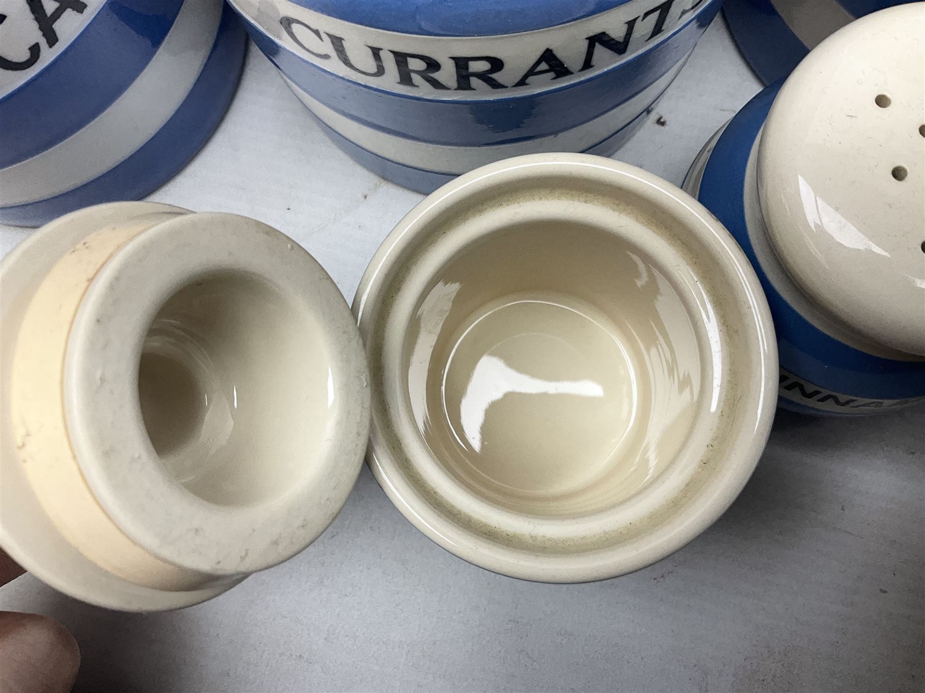 TG Green Cornish kitchen ware, to include coffee pot, pint milk jug, nine storage jars for various items, four dinner plates, etc (25)