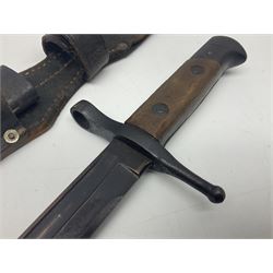 WW2 Italian Model 1891 bayonet with 30cm fullered blade; cross-piece marked PS 1941; in associated leather covered scabbard with frog L45cm overall