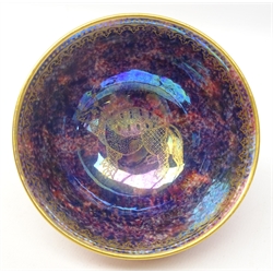  Wedgwood Fairyland lustre footed bowl decorated with Chinese mythical animals no. z4825 D9cm   