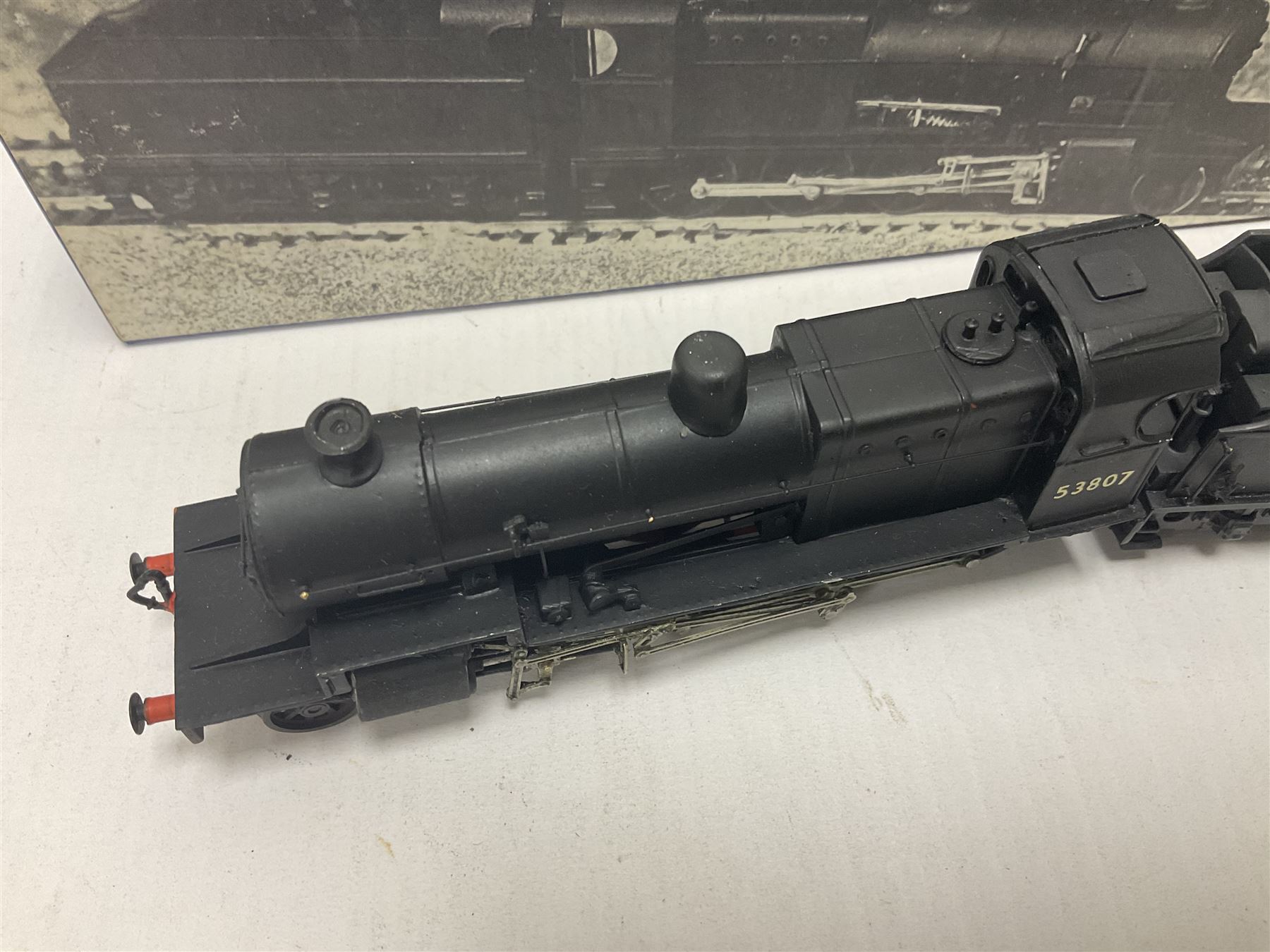 ‘00’ gauge - kit built S&DJR/LMS/BR 2-8-0 no.53807 steam locomotive and tender, finished in BR black with DJH Models box; with further kit built Standard Class 9F 2-10-0 steam locomotive and tender no.92026 finished in BR black (2) 