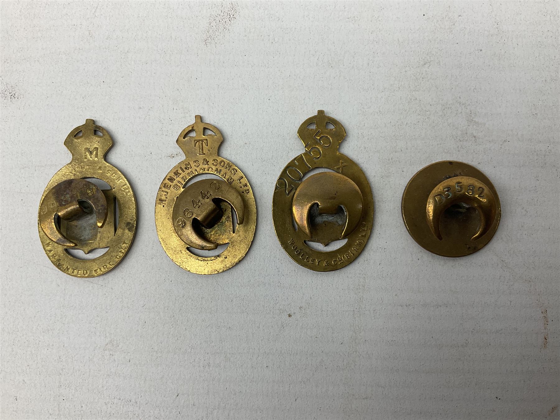 Military metal lapel and pin back badges to include stamped silver Old Coldstreamers Association example and another stamped silver badge, Royal Warwickshire examples, Glamorgan Yeomanry etc