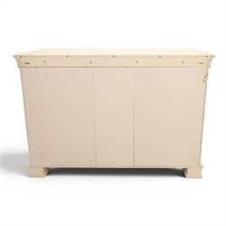 Modern large white painted chest of drawers, central bank of four drawers flanked by two lockable cupboards