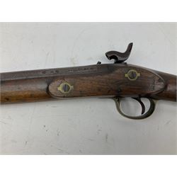 19th century Enfield .577 percussion gun, dated Tower 1855, with 81cm barrel, shortened walnut stock reduced to one band and impressed 'Pimlico 1862' with brass fittings, the butt plate inscribed 'BRK 708', L125cm