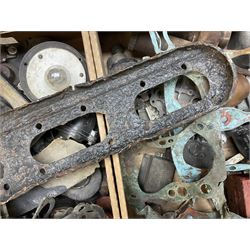 Larger collection of metal salvage, including plane parts, various military items, clay pigeon shooter and similar  