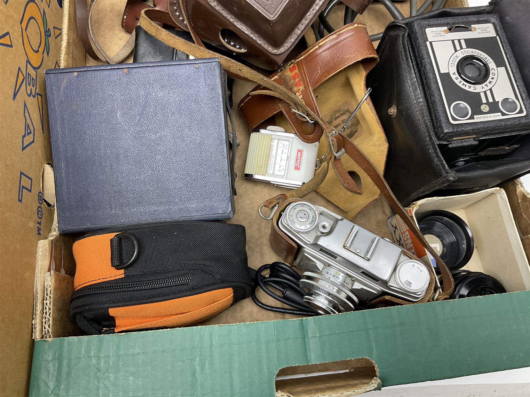 Collection of camera and equipment, to include Canon PowerShot S500, Cosmic 35, polaroid 320, etc, in two boxes  