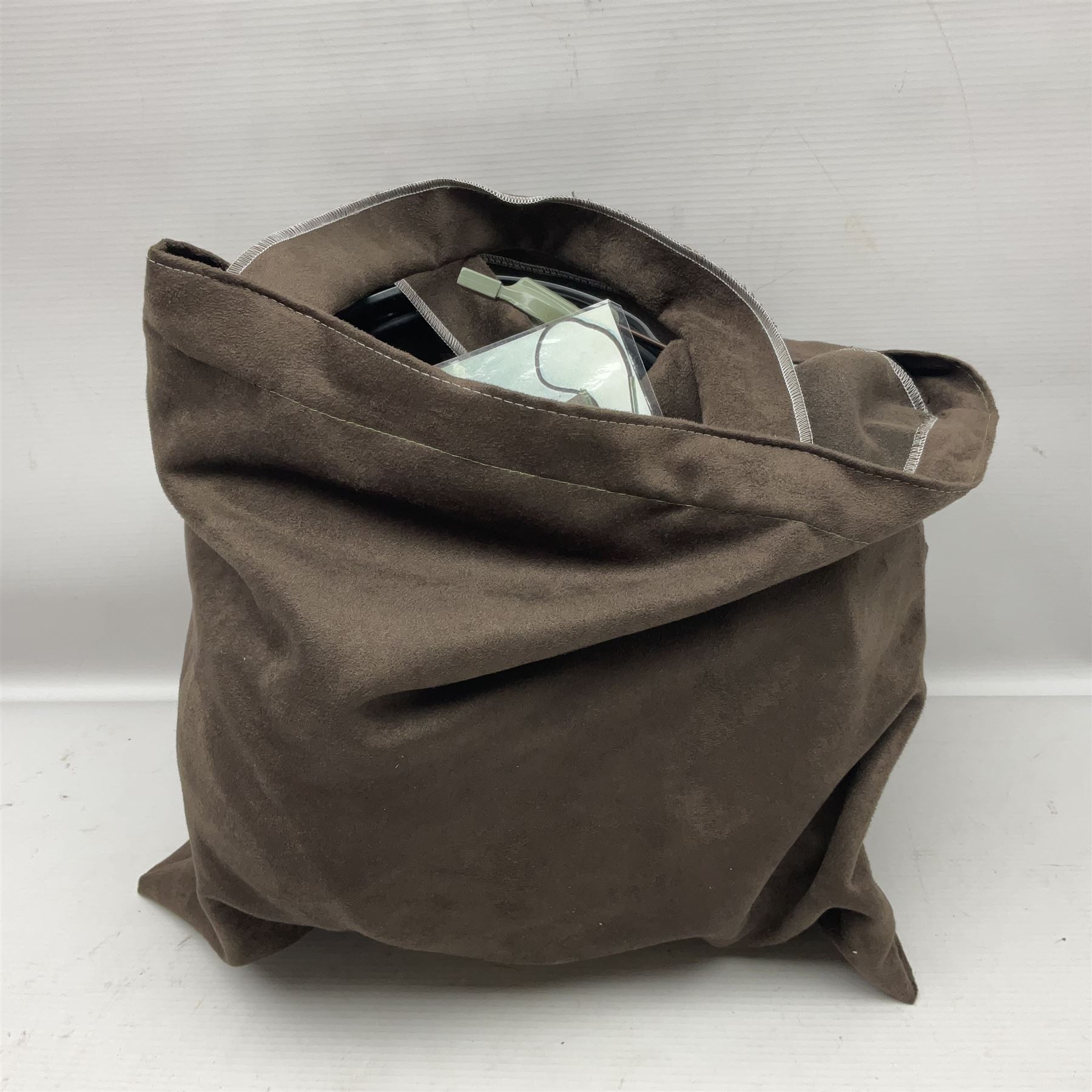 Silver grey SPH-4B Flight Helmet as used by helicopter pilots in the USAF and US Army in the 1990s; made of epoxy resin reinforced fibreglass; fitted with clear and tinted visors and complete with an M-87A/AIC boom mike; original condition and bench tested.