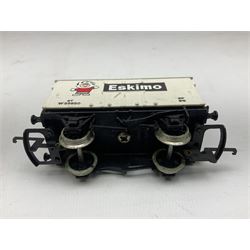 Wrenn '00' gauge - Class A4 4-6-2 steam locomotive 'Mallard' in LNER blue No.4468; boxed; and Refrigerator Van Eskimo Foods; boxed (2)