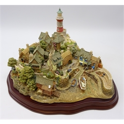  Large Lilliput Lane limited edition model 'Out of the Storm' L2064 no. 1078/3000, boxed  