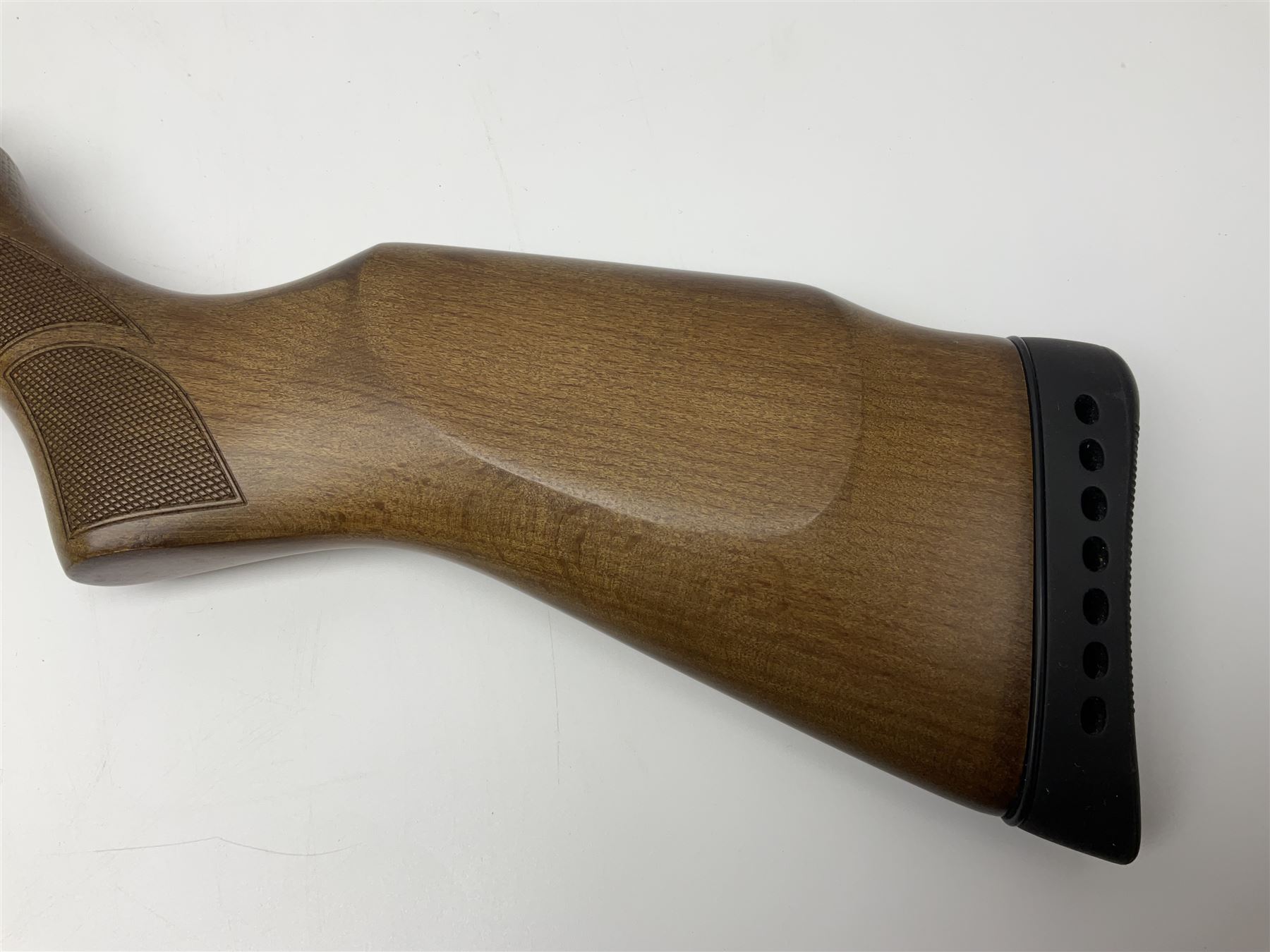 BSA Meteor Mk7 .22 air rifle with break barrel action L110cm overall no.WE-331279-14; in original cardboard box NB: AGE RESTRICTIONS APPLY TO THE PURCHASE OF THIS LOT.