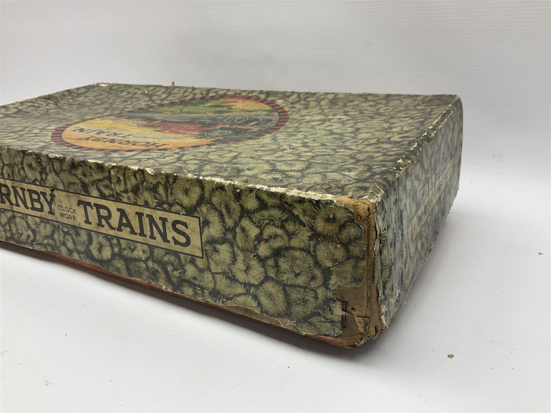 Hornby ‘0’ gauge - No. 0 Goods Set box containing clockwork LNER 0-4-0 locomotive with matching tender no.2710 in black and gold, originally from the No. 1 Goods Set; with NE open wagon, quantity of track, track clips, buffer and key 