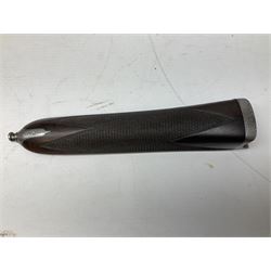 Midland Gun Company Birmingham & London 12-bore side-by-side box-lock non-ejector double barrel shotgun with 76cm damascus barrels, Prince of Wales style walnut stock with chequered grip and fore-end, top safety and engraved lock no.62160 L120cm overall; in scratch built baize lined wooden case. SHOTGUN CERTIFICATE REQUIRED.