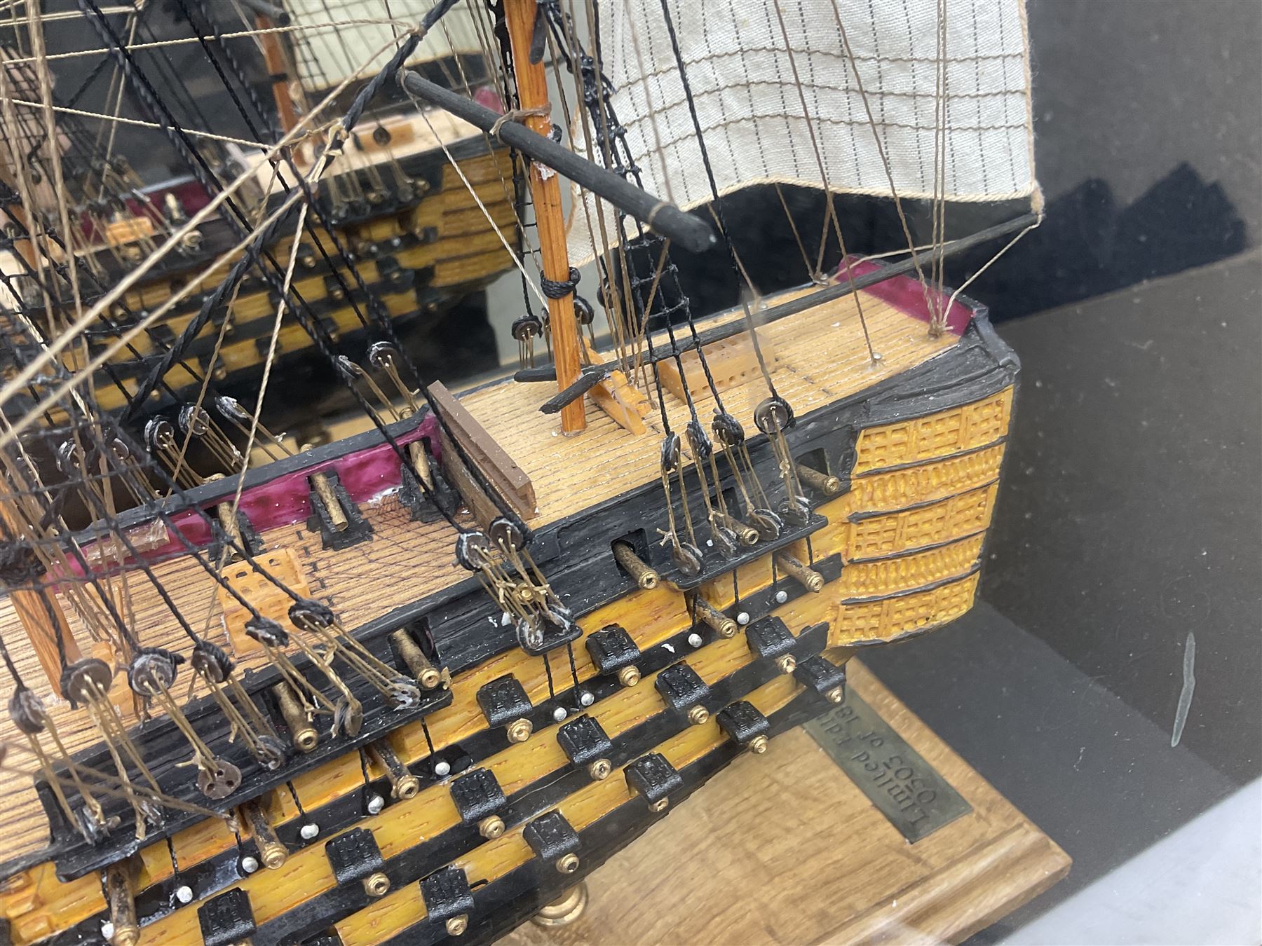 Nauticalia limited edition HMS Victory Trafalgar 200 Edition, in glass case, with certificate, model number 503 of 1805, H50cm, L57cm, D20cm